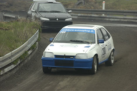 Thomas Thomsen fra Grenå skal kæmpe for sin position forrest i feltet i division 2 ved rallycrossløbet på Ring Djursland den 6. juni.